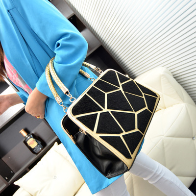 菱格马毛拼接女士包包 解读欧美复古OL风潮2013秋冬新款